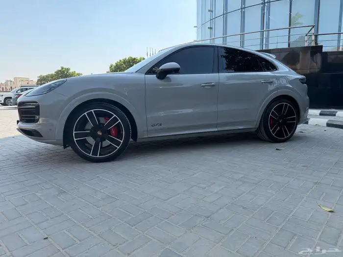 للبيع  بورش كايين GTS 2021 ماشي 30 الف كم على الضمان 12