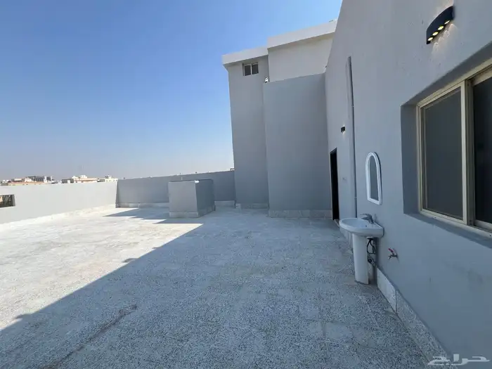 فيلا روف للبيع نظام شقق بحي المروة 4