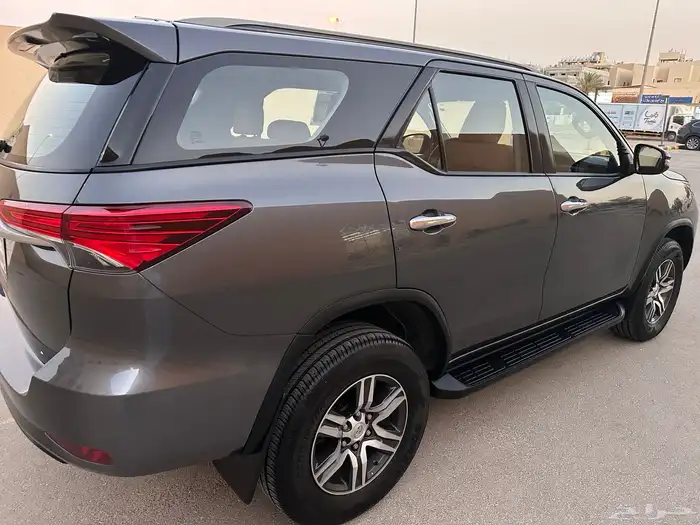 فورتشنر 2021 دبل GX نظيف للمستخدم 10