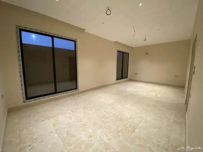 فيلا فاخرة ومميزة وذكية (جديدة للبيع) 2