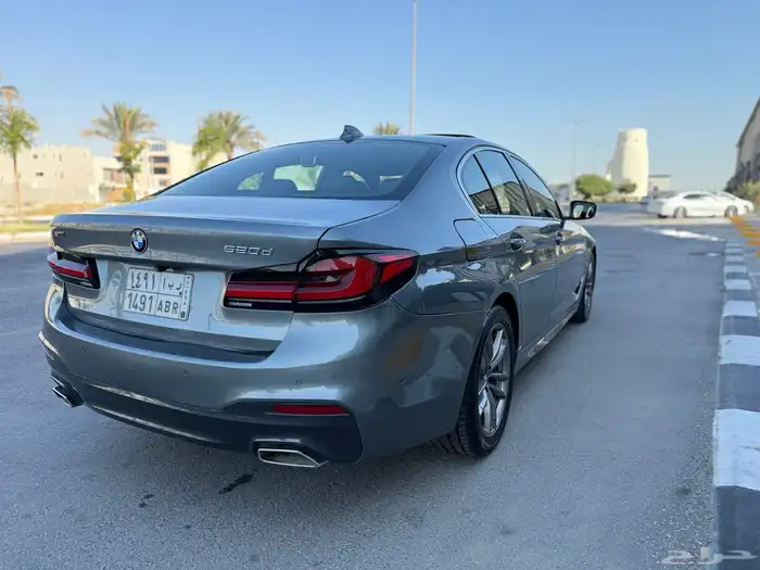 للبيع bmw 520 ديزل فل كامل 2