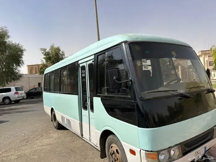 باص متسوبيشي 2