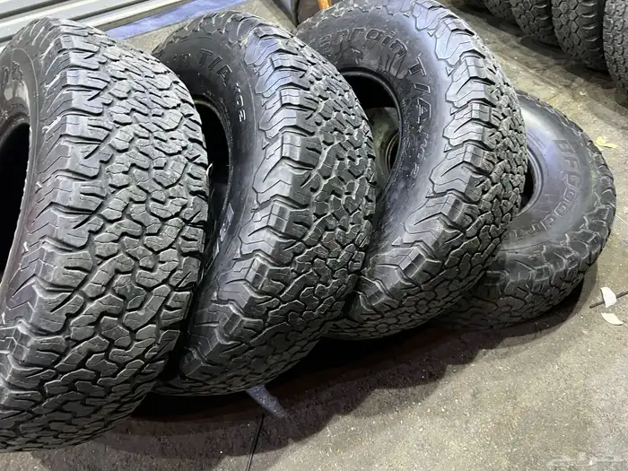 كفرات نص حجري بي اف جودرتش فواصل مقاس 37x12.50 R17 28