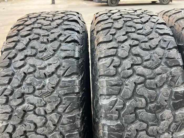 جنوط   ميتود اسود مقاس 17 مع كفرات حجرية تاريخ 23 جمس 37