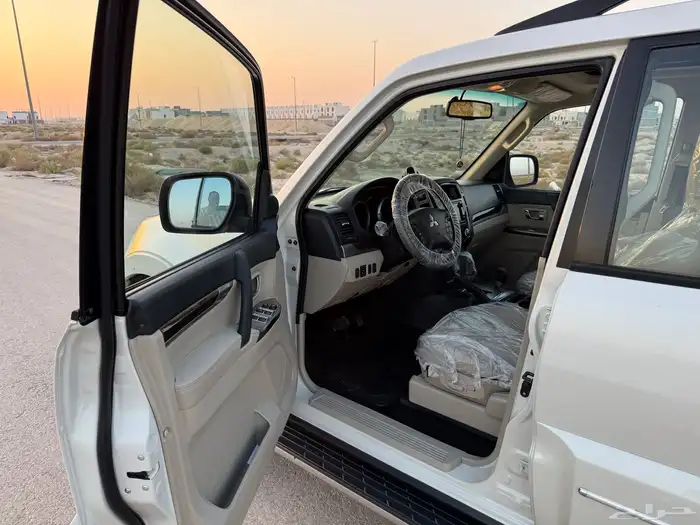 باجيرو موديل 2017 فل كامل ( العلامه الذهبيه) 35