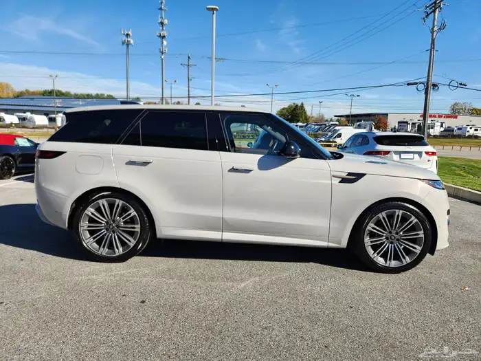 Range Rover Sport P400 Dynamic SE 2024 4