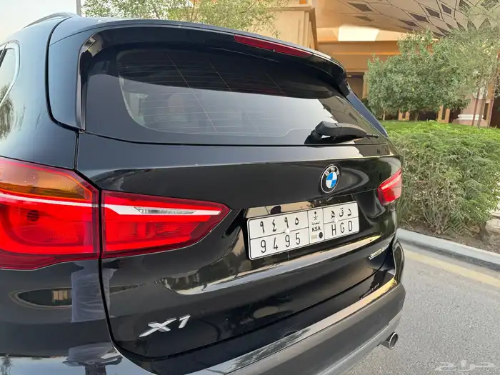 بي ام دبليو X1 مخزن 3