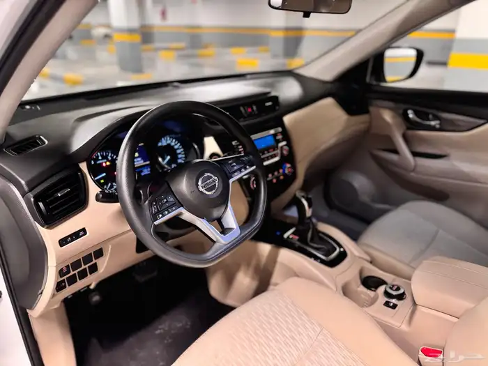 نيسان اكس تريل موديل 2022 دبل 12