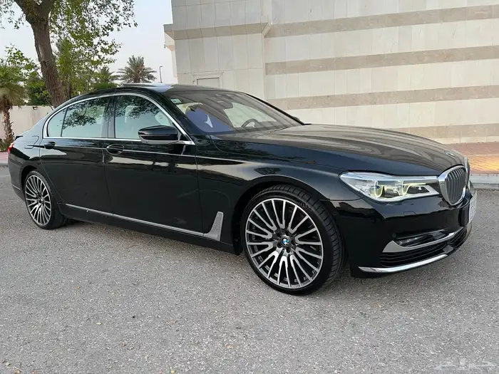 بي ام دبليو 750 LI ممشى قليل 2016 شبه جديد 73