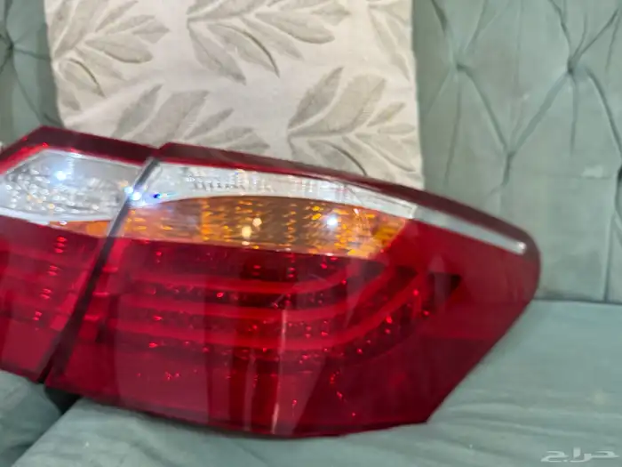 للبيع اسطبات خلفيه لكزس Ls460من مديل 2010-2012 طقم 3