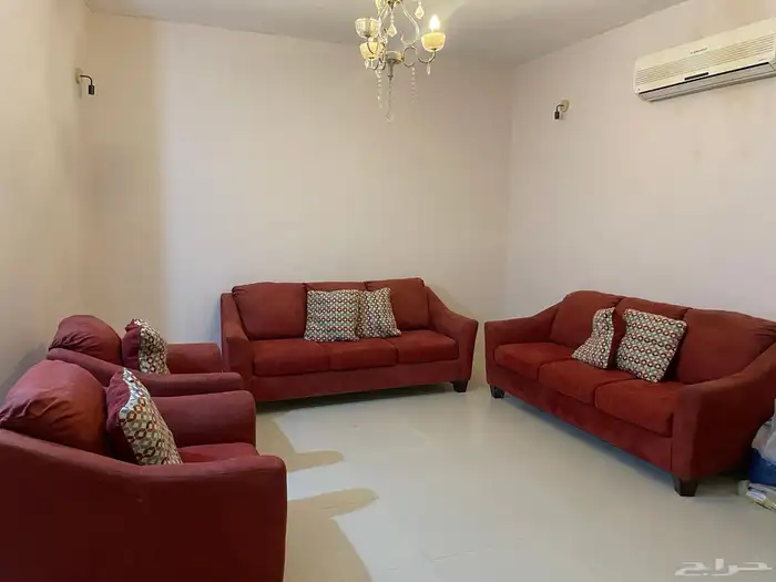 طقم كنب و طاولة 0