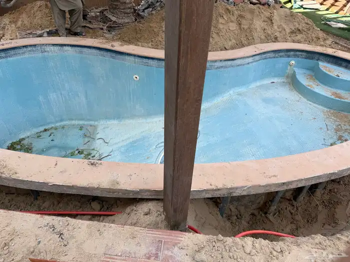 مسبح مع الفلتر والماطور 5