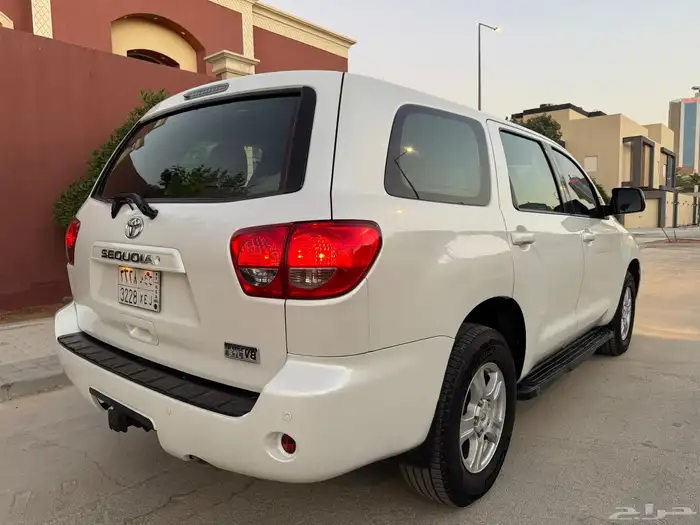 سكويا SR5 مالك واحد من الوكالة 3