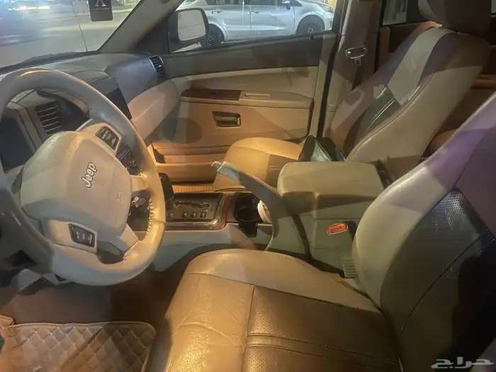 جيب جراند شيروكي 2005 بدون دبل 5