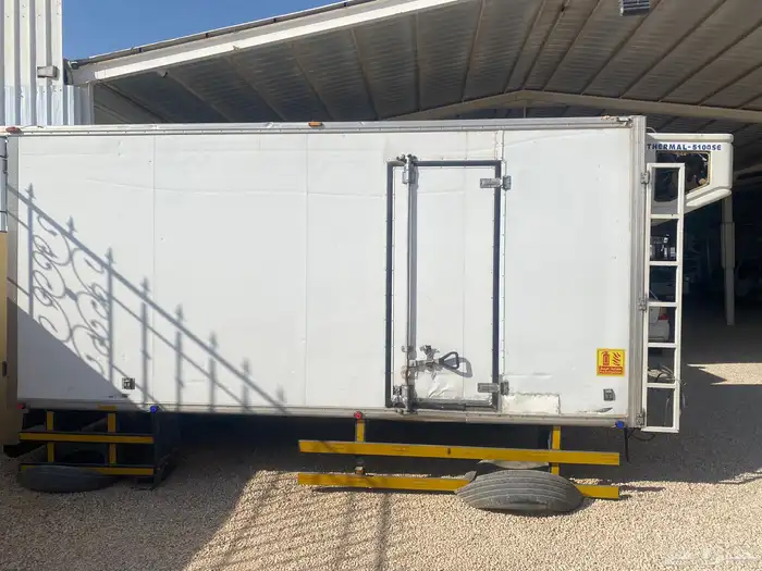 ثلاجة دينا ايسوزو طول 5متر عرض 2 متر 1