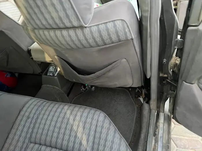 مرسيدس بنز 320E للبيع 13