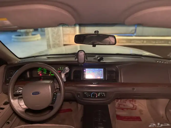 فورد فكتوريا 10