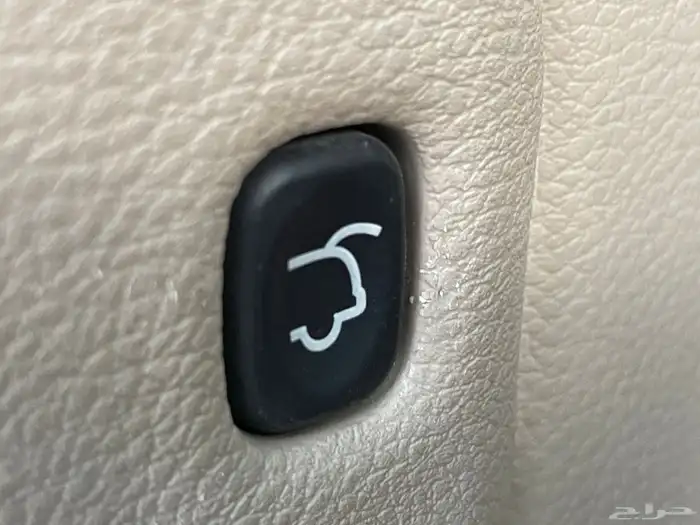 جيب جراند شيروكي 2015 سعودي عداد قليل بحالة الوكاله 24