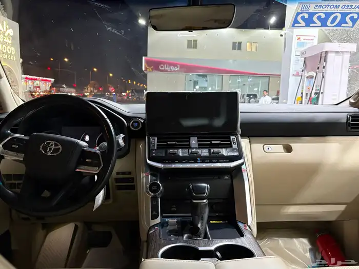 لاندكروزر vx 2022 وارد وليد 12