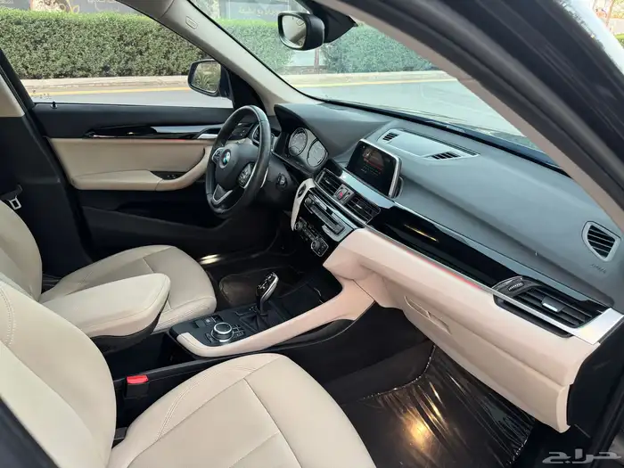 بي ام دبليو X1 مخزن 45