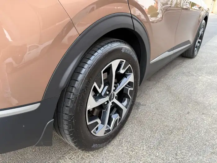 كيا سبورتاج 2023 شبه جديد 6