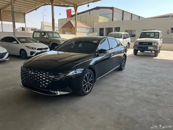 ازيرا 2022 وارد كوريا 6سلندر 1