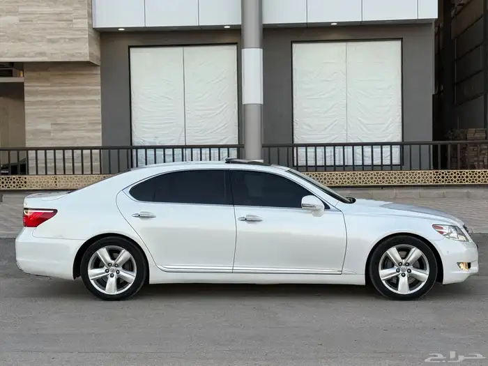 لكزس - 2011 - لارج - سعودي 9