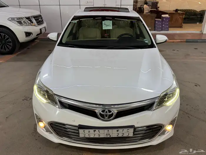 تويوتا افالون ليمتد 2015 ( بحالة الوكالة ) 7