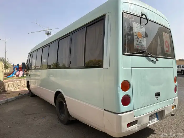 باص متسوبيشي 1