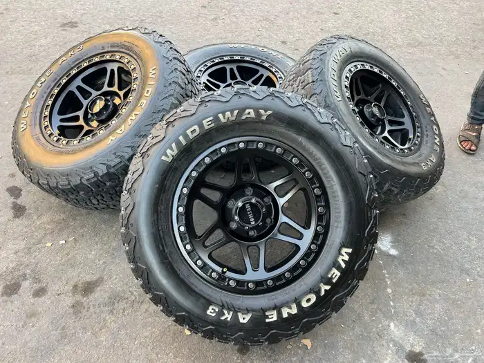 جنوط   ميتود اسود مقاس 17 مع كفرات حجرية تاريخ 23 جمس 20