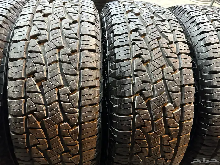 كفرات ريدستون ربع حجري مقاس 285 70 17 33