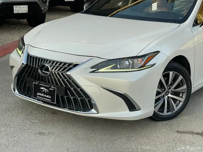 لكزس ES300H 2020 ممشى 70 الف 4