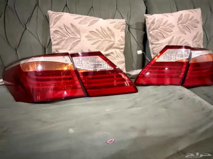 للبيع اسطبات خلفيه لكزس Ls460من مديل 2010-2012 طقم 0