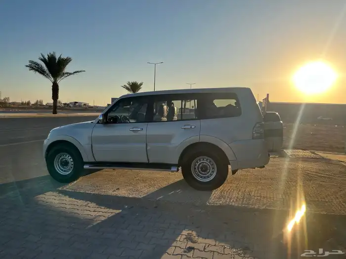 مستوبيشي باجيرو GLS 0