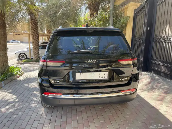 Jeep Grand Cherokee جراند شروكي 2023 1