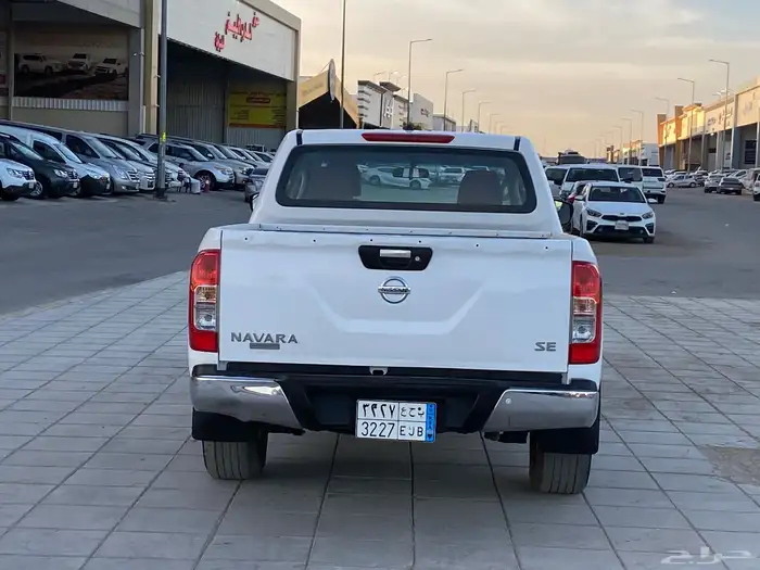 نيسان نيفارا تماتيك 2016 4