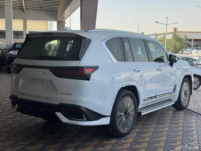 لكزس 2025 خليجي LX600 اف اسبورت كاش واقساط 6