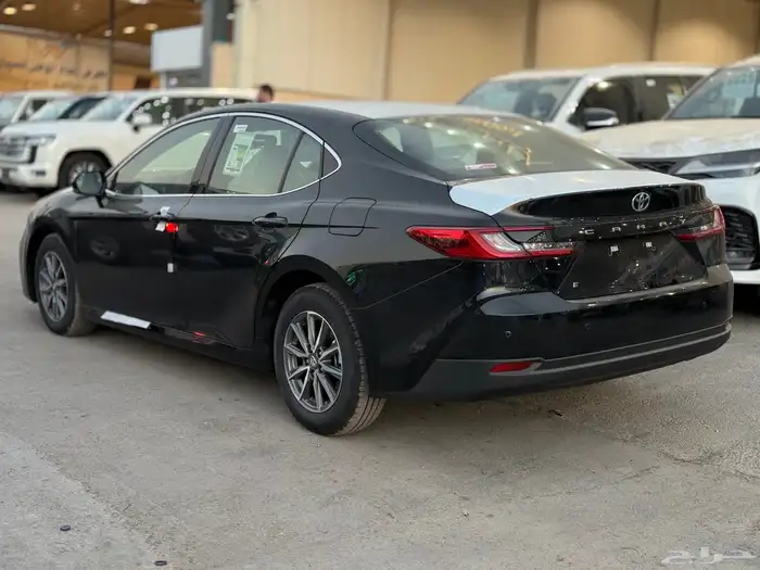 تويوتا كامري 2025 3