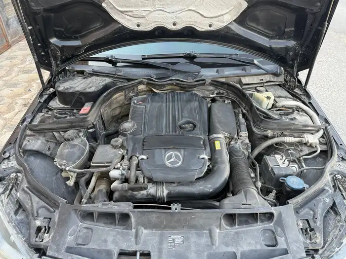 مرسدس بنز C200-2012 6