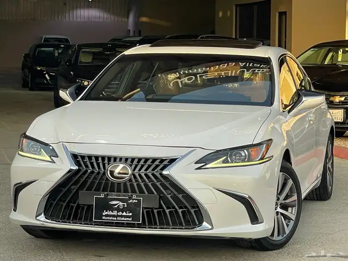 لكزس ES300H 2020 ممشى 70 الف 3