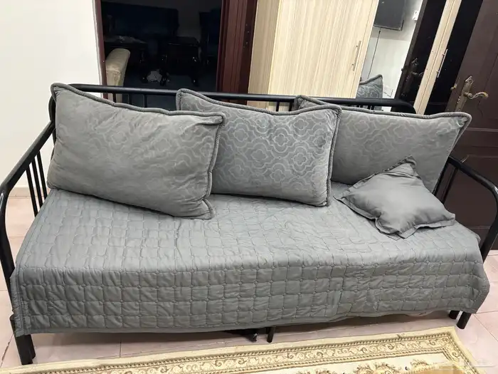 اثاث للبيع كنب وخزاين واسطوانة 4