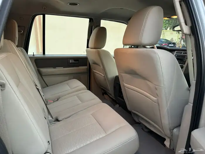 فورد اكسبديشن 2012 بحالة الوكاله 31