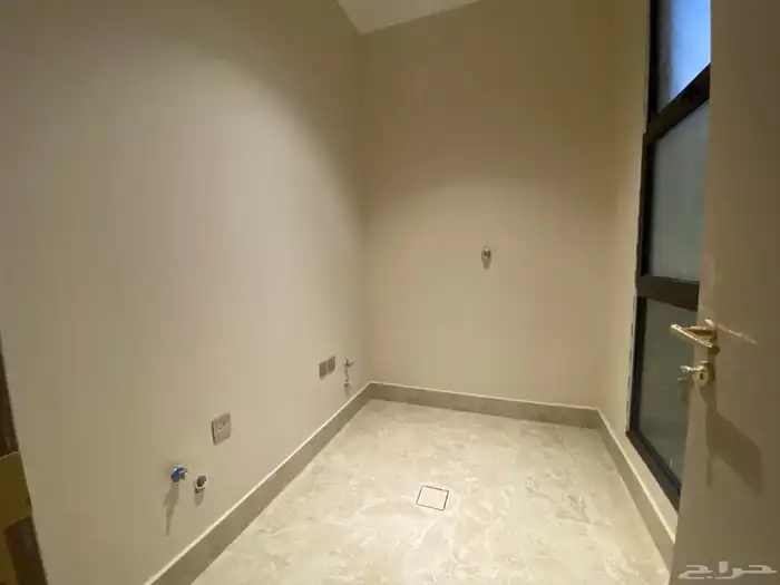 فيلا فاخرة ومميزة وذكية (جديدة للبيع) 16