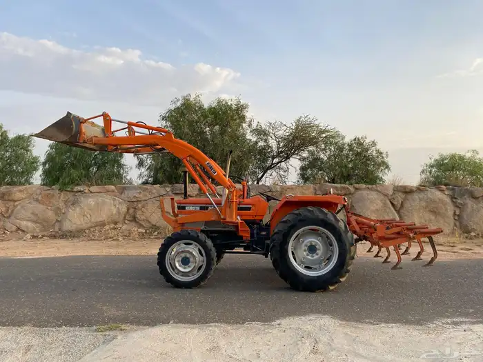 حراثة كابوتا للبيع  مخزنة 4