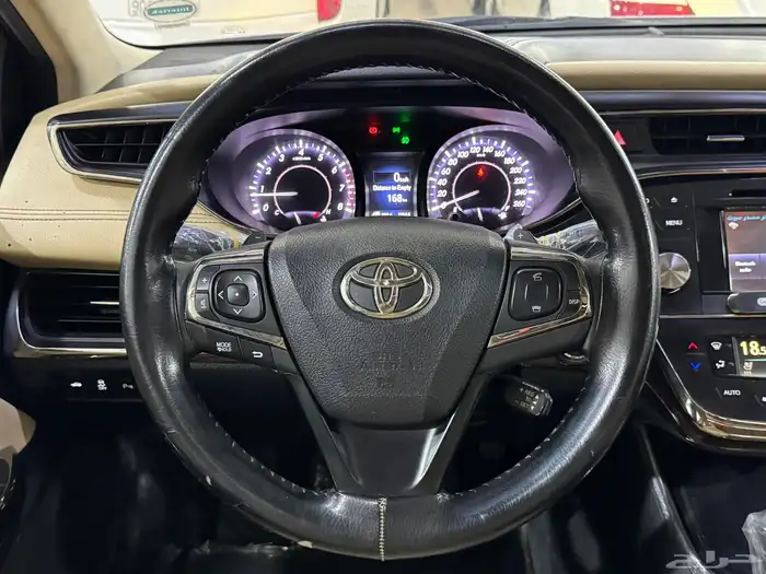 تويوتا افالون ليمتد 2015 ( بحالة الوكالة ) 12