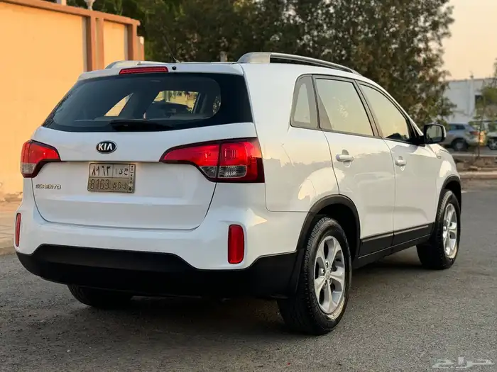 كيا سورينتو قمة النظافة بحالة ممتازة 4