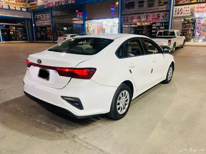 كيا سيراتو 5