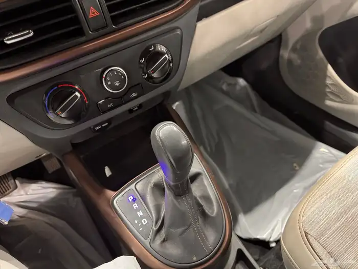 هيونداي i10 بحالة ممتازة 2023 20