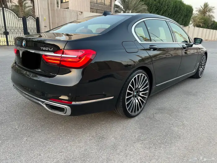 بي ام دبليو 750 LI ممشى قليل 2016 شبه جديد 1