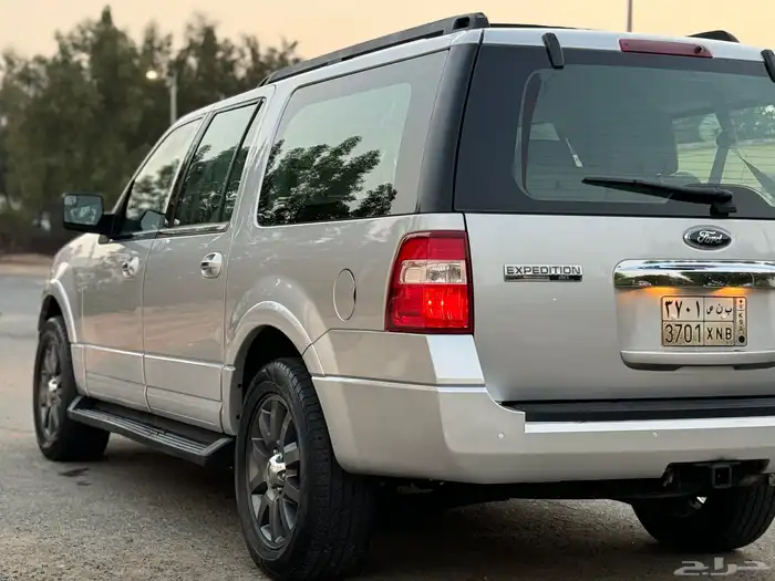 فورد اكسبديشن 2012 بحالة الوكاله 8